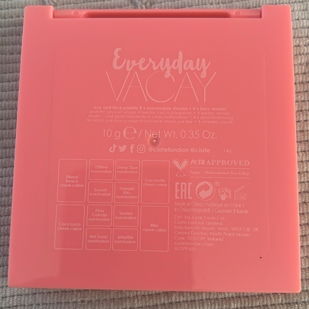 3/$15 🤗 Ciate London eye shadow kit - Picture 3 of 3